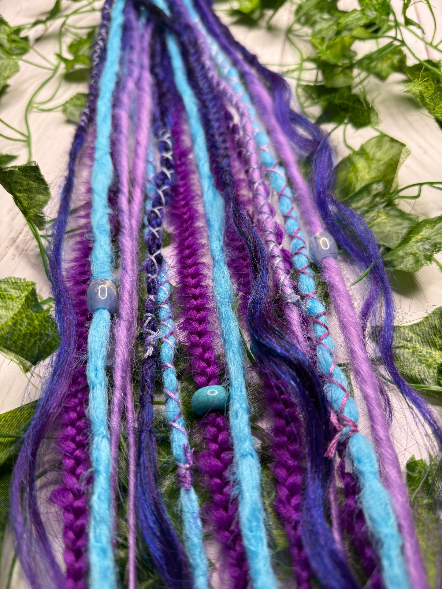 Set of 8, 52-62cm Cosmos Blend Mixed Texture Synthetic Extensions