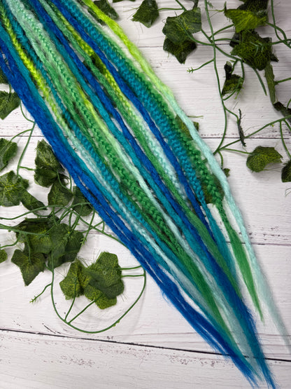 Set of 8, 56-66cm Aqua Forest Mixed Texture Synthetic Extensions