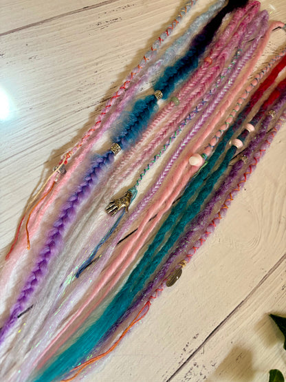 Set of 8 Fairy Coloured Synthetic Extensions