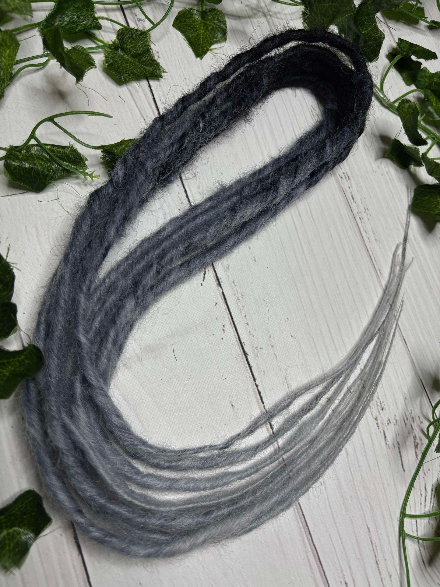 Set of 5, 55-59cm Black - Grey Twisted Synthetic Extensions