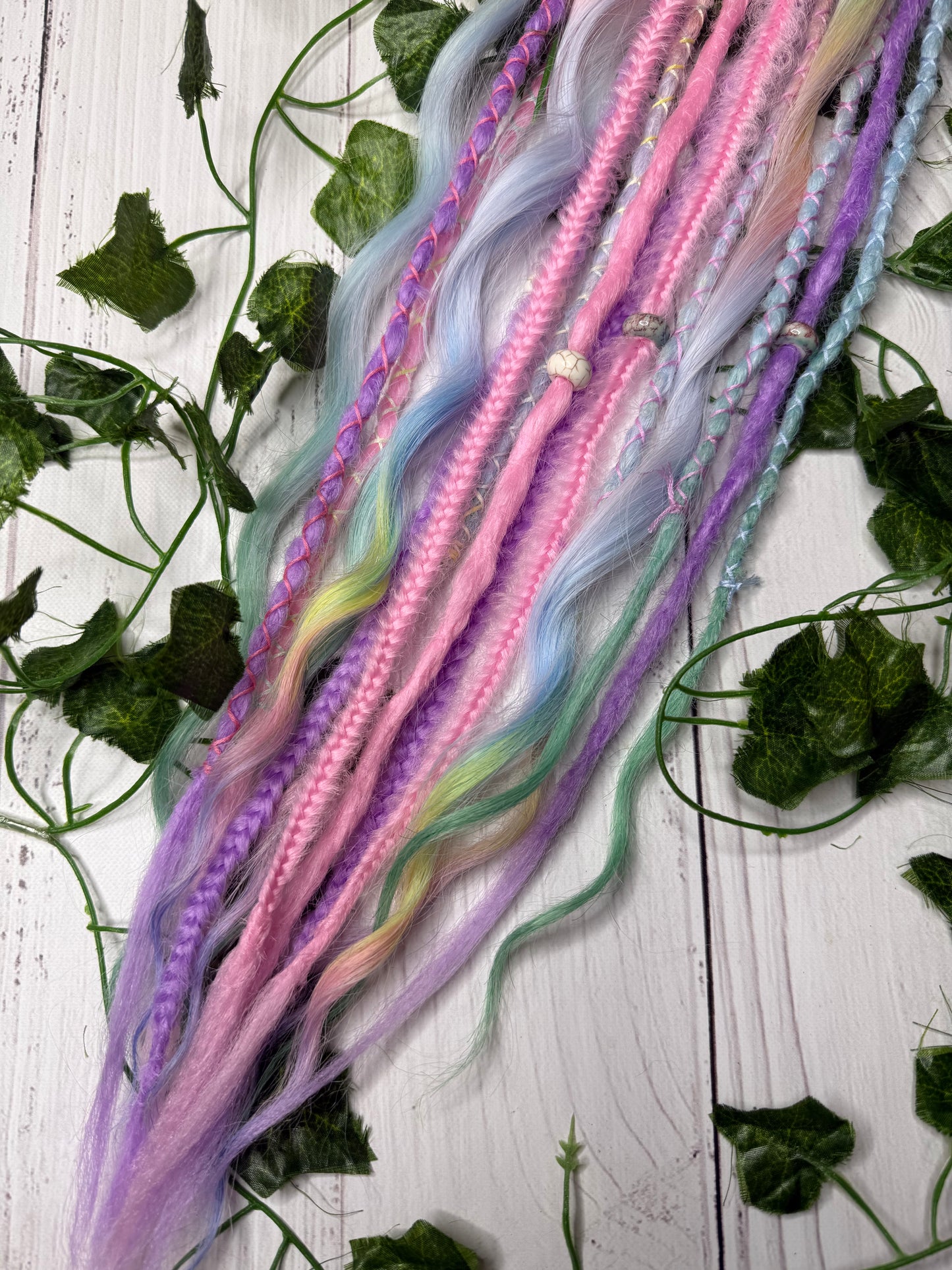Set of 8, 57-63cm Vivid Reign Mixed Texture Synthetic Extensions
