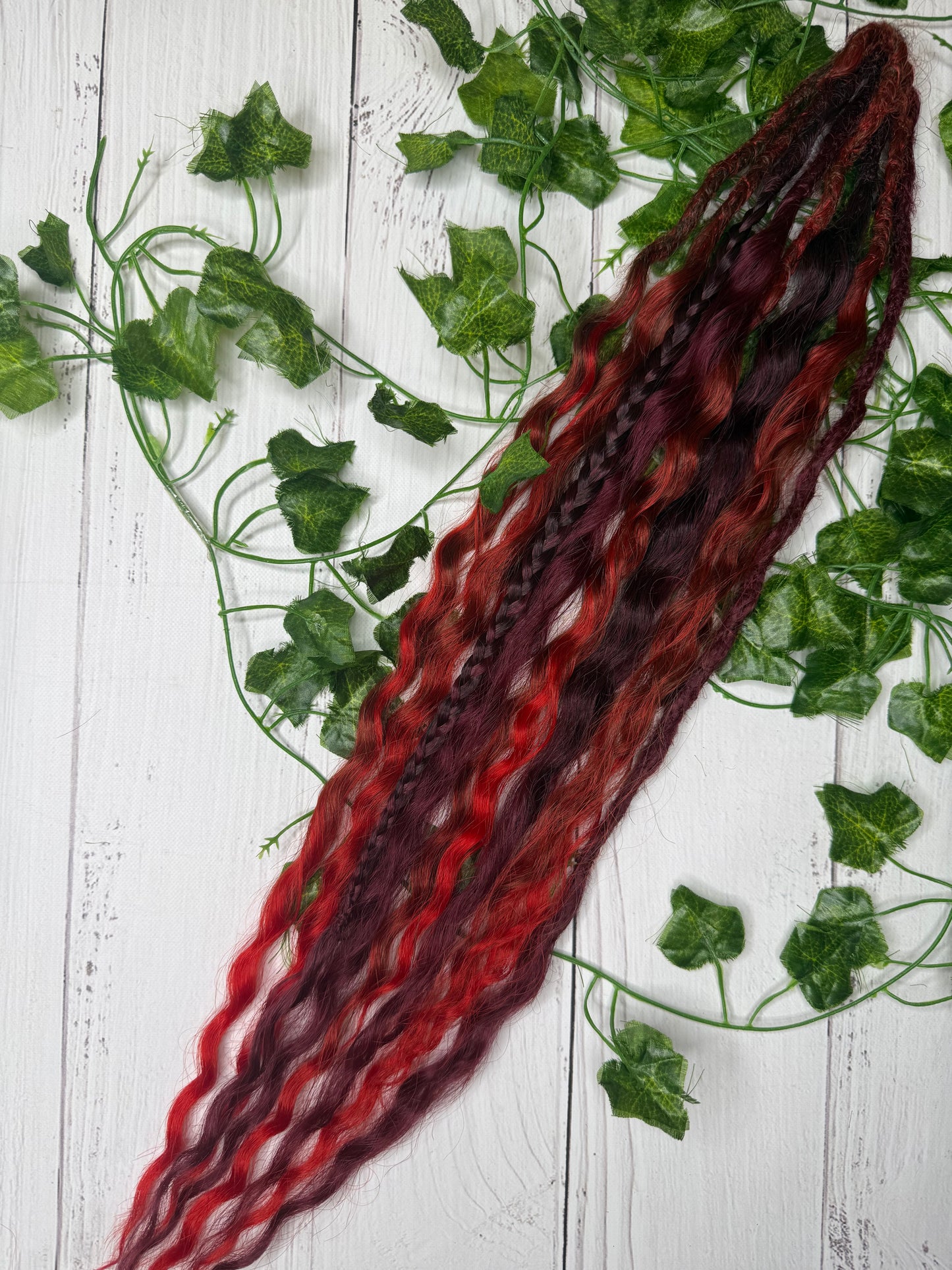 Set of 4, 61-66cm Crimson Spice Mixed Texture Synthetic Extensions