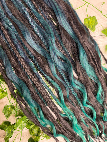 Set of 25, Black and Emerald Mixed Textured Extensions