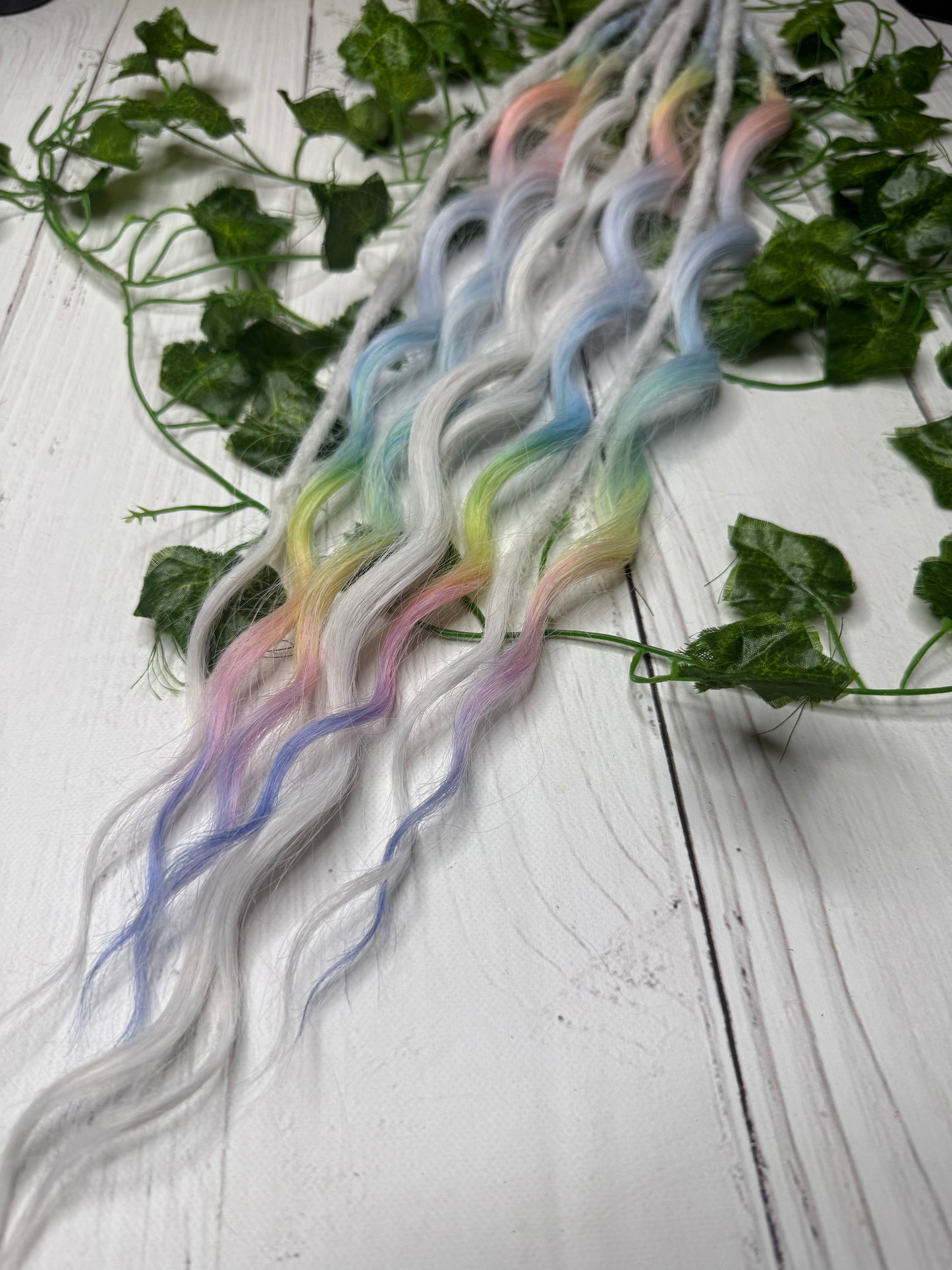 Set of 4, 53-60cm Pastel Whisper Mixed Texture Synthetic Extensions