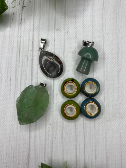 Treetop Charm Set