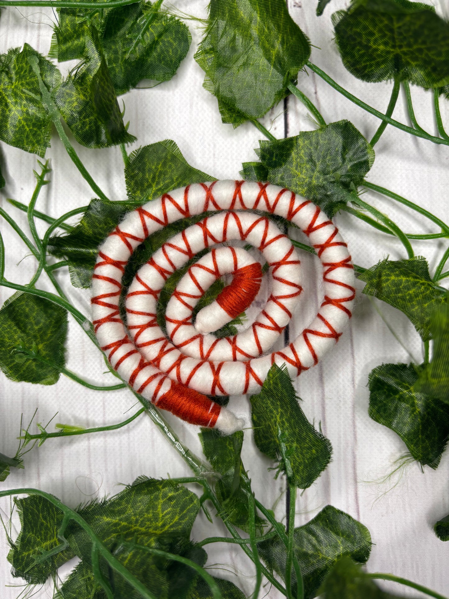 Medium 40-45cm Candy cane (only available for online purchase)