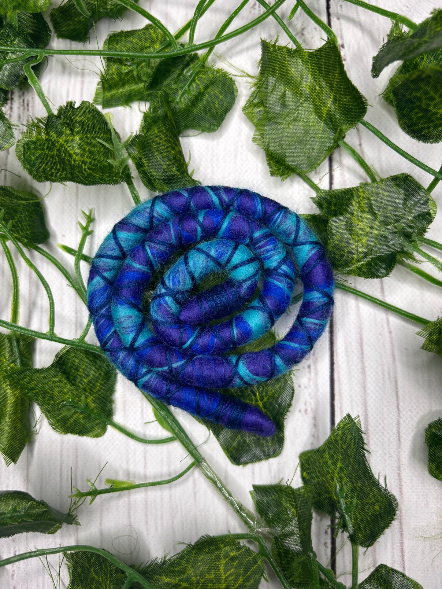 Medium 40-45cm Riptide (only available for online purchase)