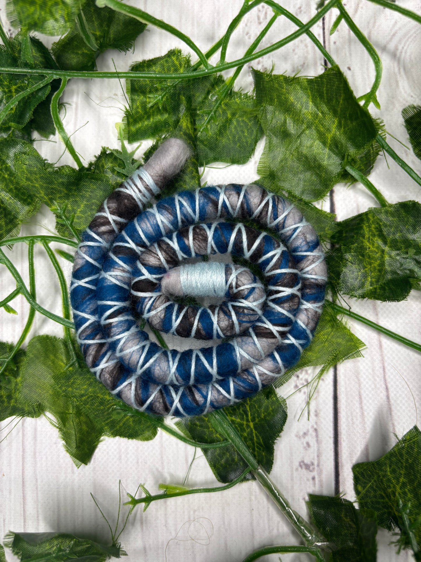 Medium 40-45cm Frosted Night (only available for online purchase)